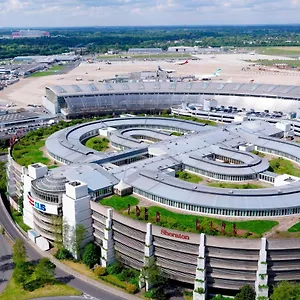 Sheraton Airport Отель
