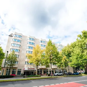 https://leonardo-hotel-dusseldorf-city-center.topcolognehotels.com